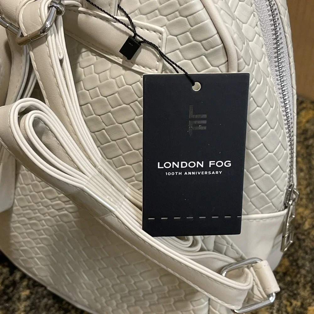 NWT London Fog Backpack Beige zipper front‎ pocket, Inside zipper & Slip pockets